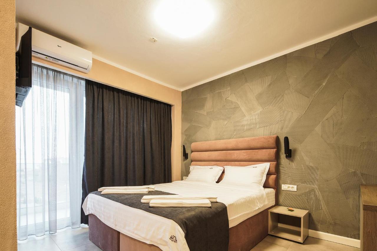 Bed and Breakfast Lotus Exclusive Неводарі Екстер'єр фото