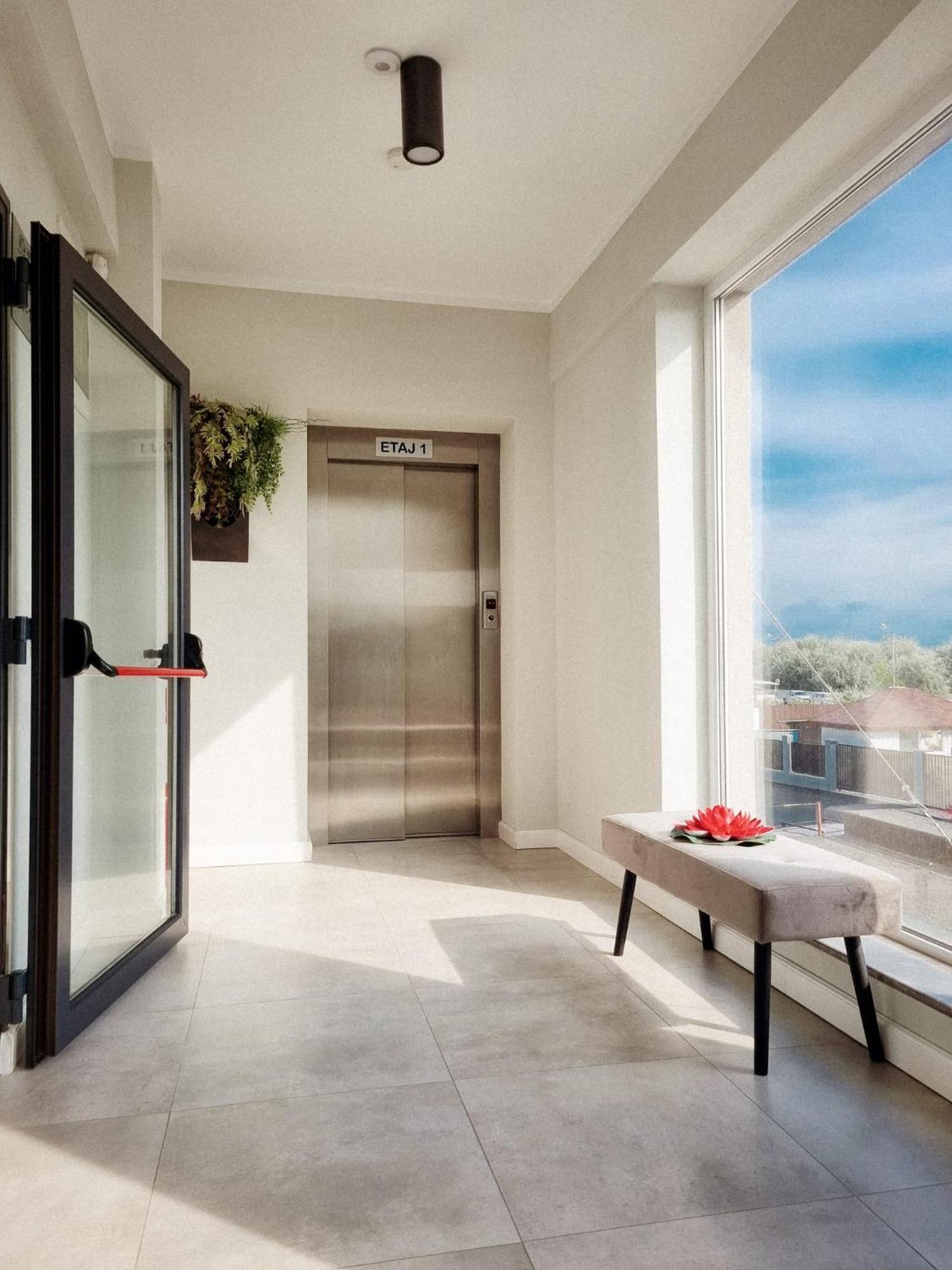 Bed and Breakfast Lotus Exclusive Неводарі Екстер'єр фото